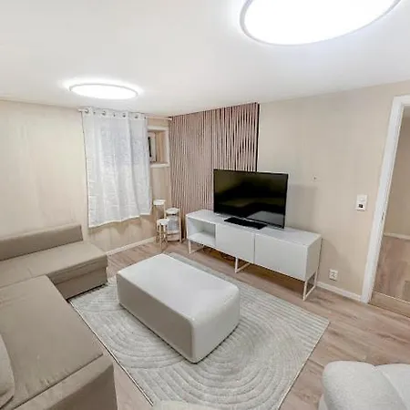 Aurora Bliss - Fjordfront Jacuzzi&sauna Near Bergen * Askoy