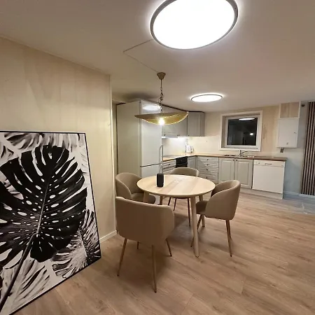 Aurora Bliss - Fjordfront Jacuzzi&sauna Near Bergen