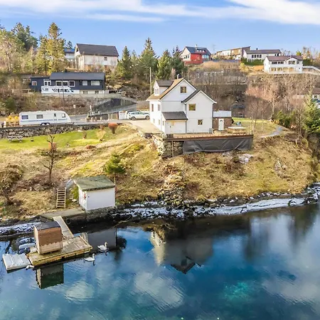 Aurora Bliss - Fjordfront Jacuzzi&sauna Near Bergen Apartment
