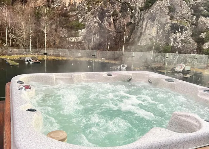 Apartment Aurora Bliss - Fjordfront Jacuzzi&sauna Near Bergen