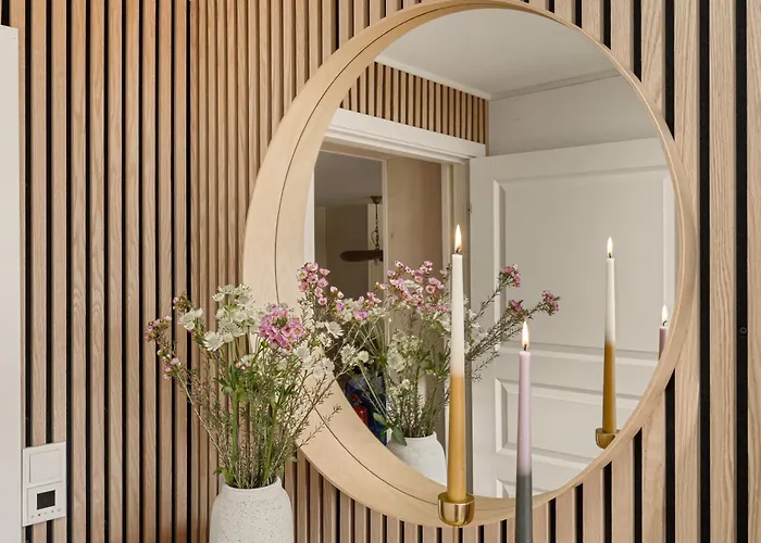 Aurora Bliss - Fjordfront Jacuzzi&sauna Near Bergen Apartment *