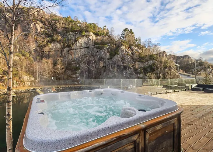 Aurora Bliss - Fjordfront Jacuzzi&sauna Near Bergen Apartment Askoy