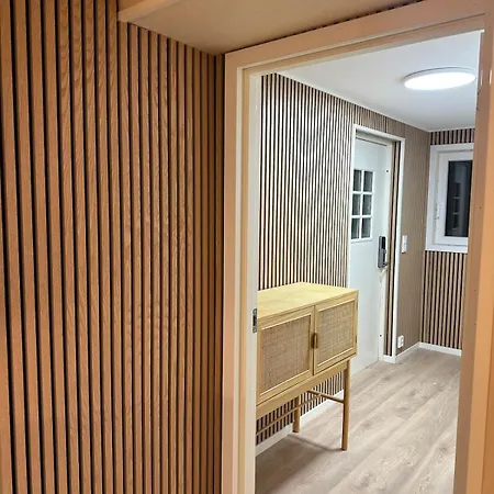 Aurora Bliss - Fjordfront Jacuzzi&sauna Near Bergen Appartamento